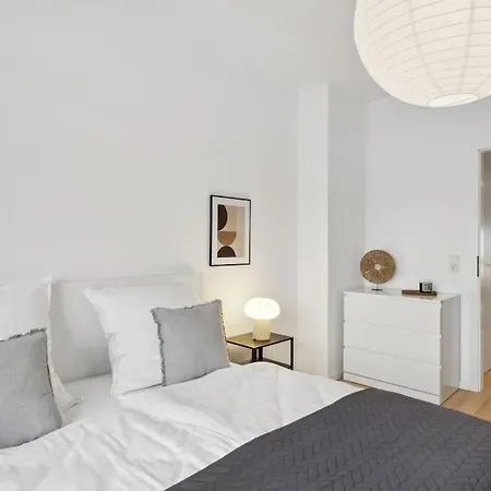 Schicke Grosse Ronsdorf- Naehe Dus & Dortmund & Koeln & Essen Apartment *