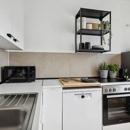 Schicke Grosse Ronsdorf- Naehe Dus & Dortmund & Koeln & Essen Apartment Wuppertal